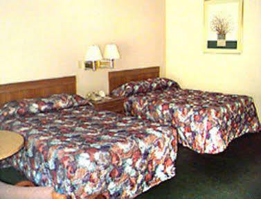 Knights Inn Glen Allen Pokoj fotografie